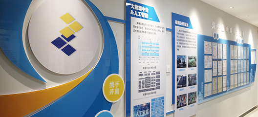 左側第一張圖片